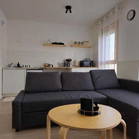 Appartamento Studio Entre Paris Et Disney Bussy-Saint-Georges Esterno foto