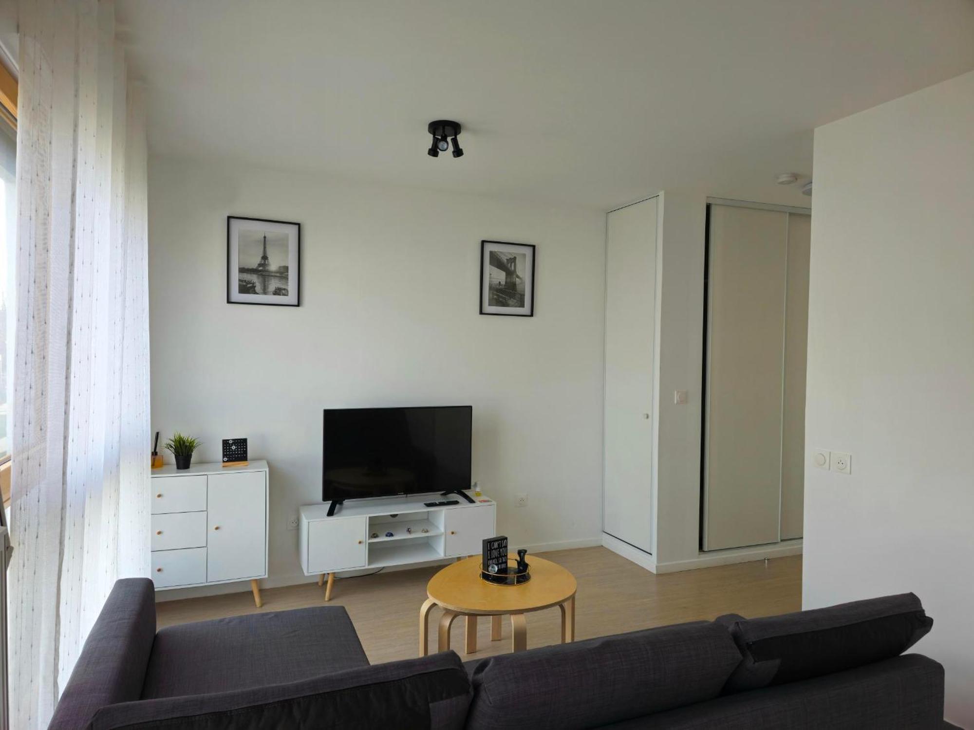 Appartamento Studio Entre Paris Et Disney Bussy-Saint-Georges Esterno foto